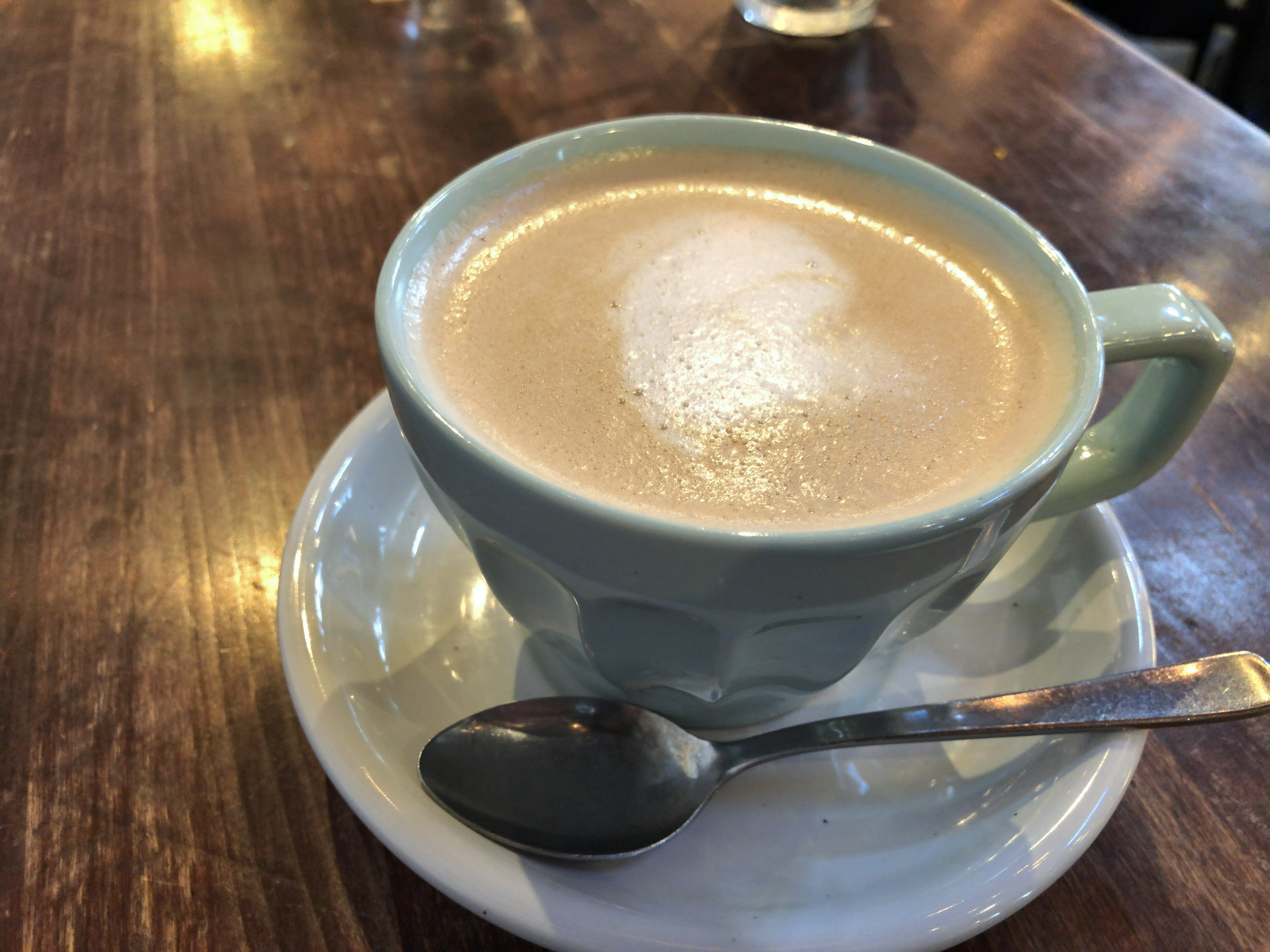 cafecharbon-latte